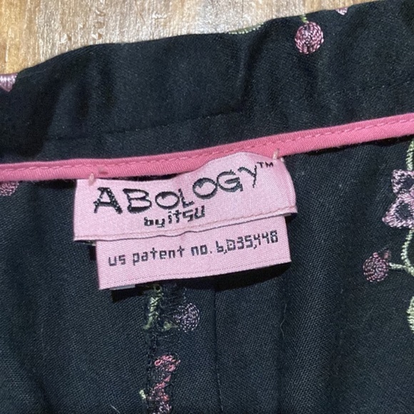 Pinup style capris - Picture 4 of 12